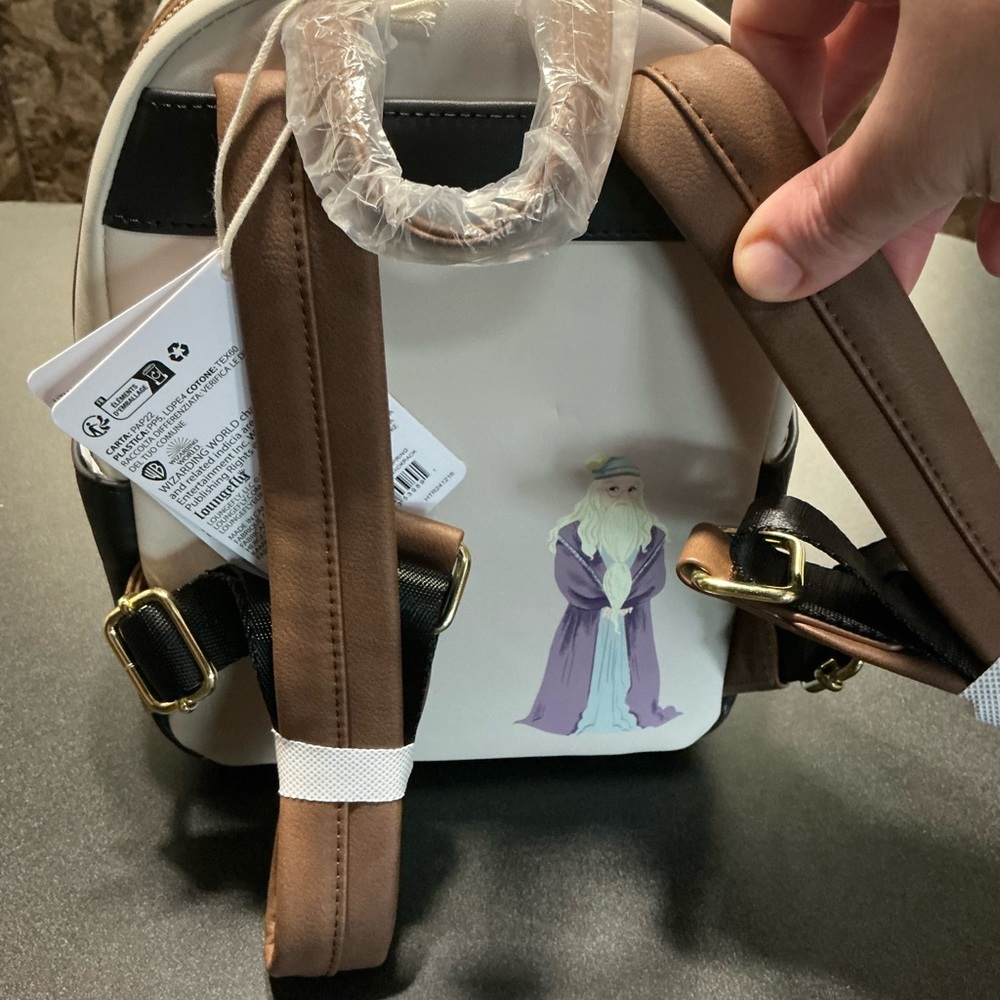 Loungefly Harry Potter mini backpack - Picture 3 of 5